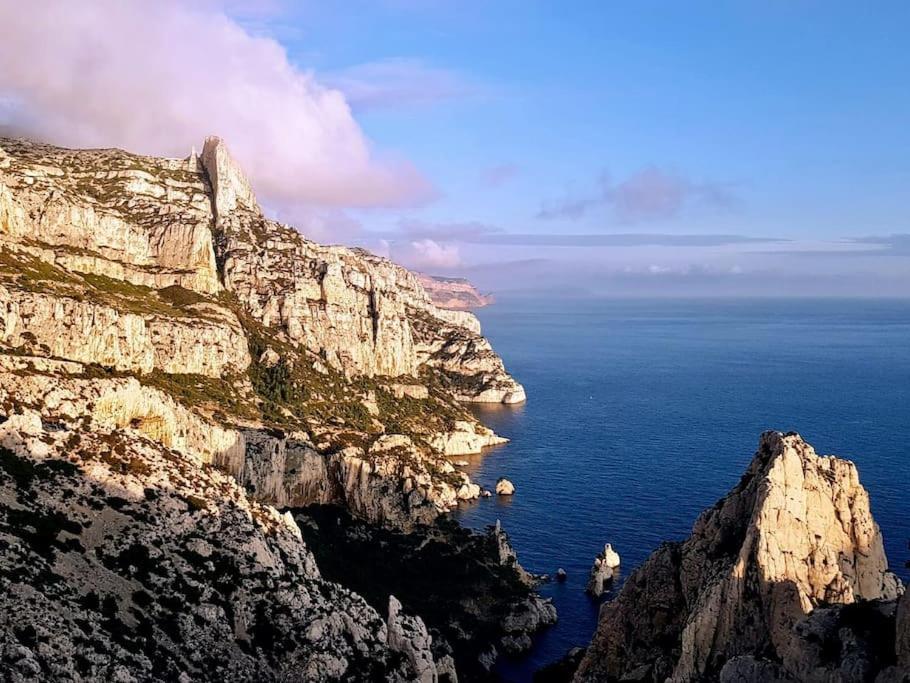 شقة Escapade Marseillaise Pres Des Terrasses Du Port مارسيليا المظهر الخارجي الصورة